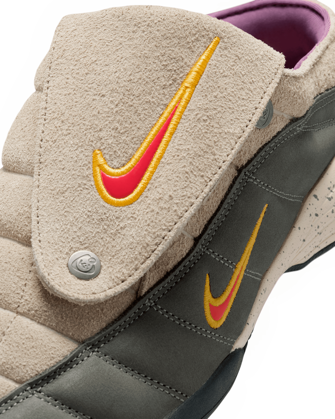 NIKE公式】Nike x Kids Of Immigrants 'KOI T90 Mule' (IH4422-200